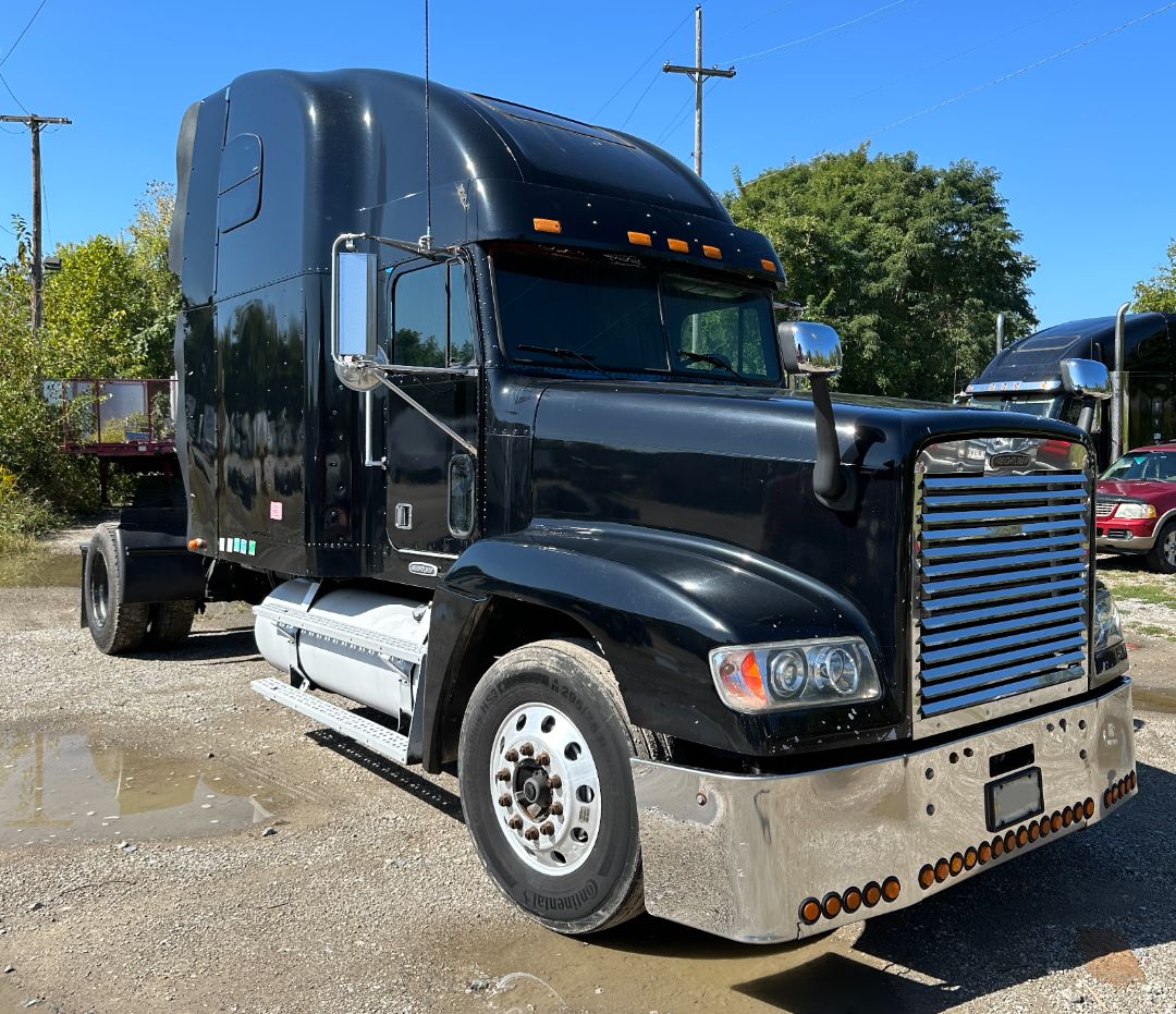 2001 FREIGHTLINER FLD 120 - Image 7
